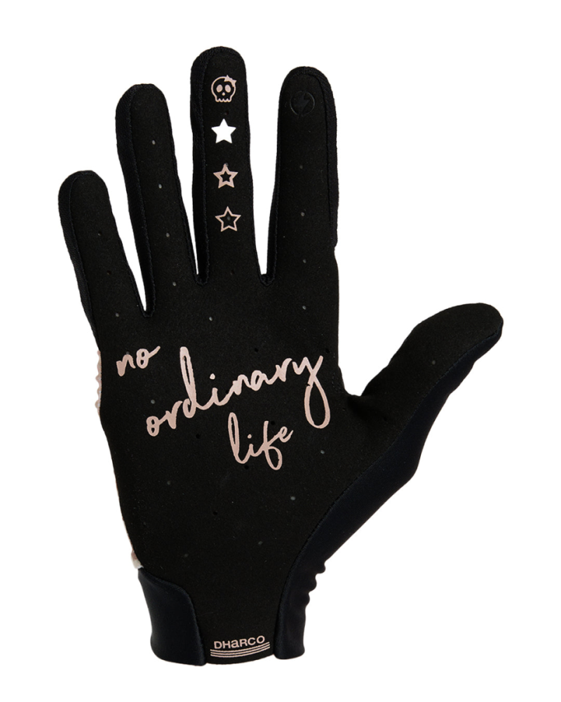 Dharco Womens Trail Glove | Priscilla