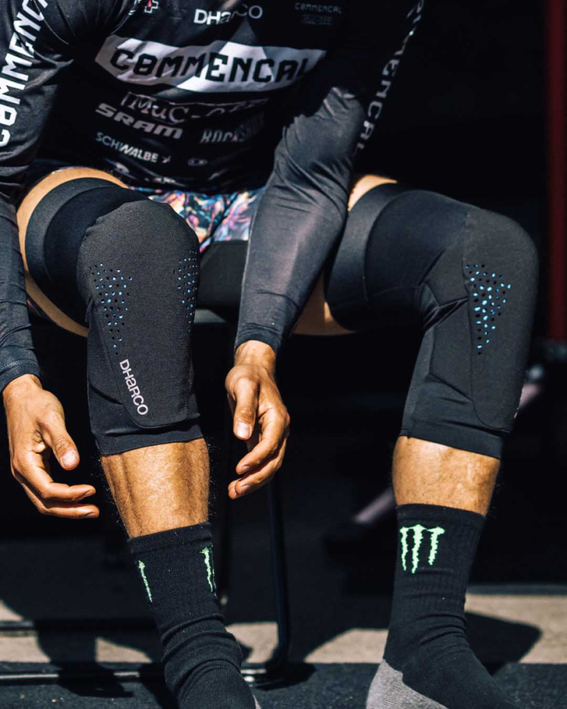 Dharco Gravity Knee Pad