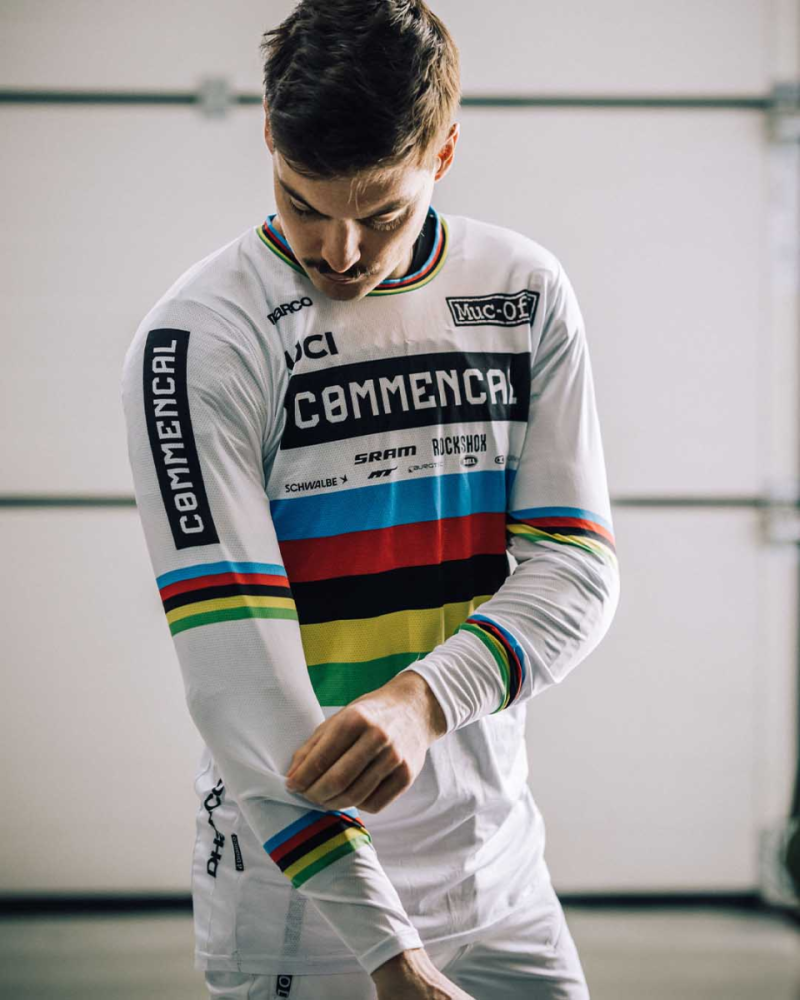 Dharco Gravity Elbow Pad